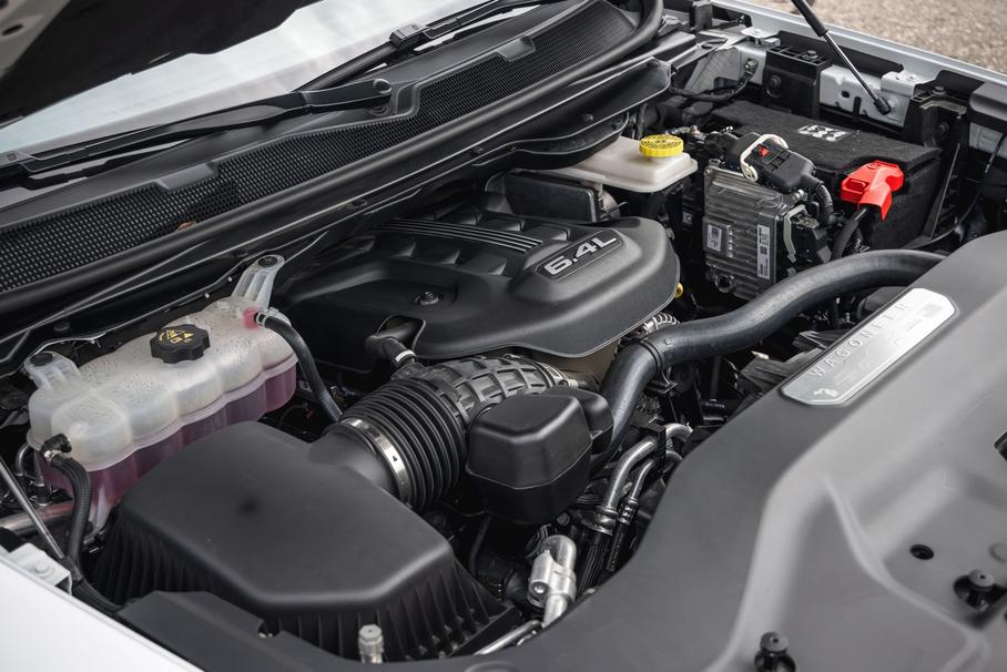 Официально: Jeep лишил флагманские внедорожники V8 Hemi