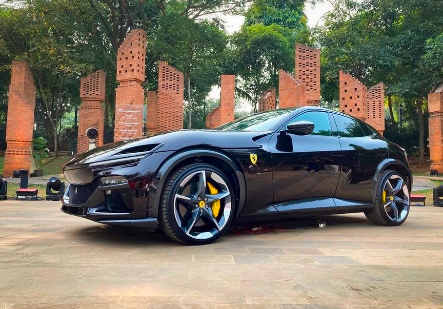 Ferrari Purosangue