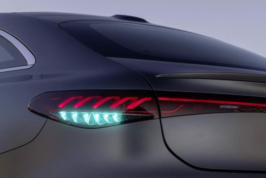 Первый автомобиль Xiaomi, огни автопилота Mercedes-Benz и совместный с Huawei кроссовер Aito: главное за неделю