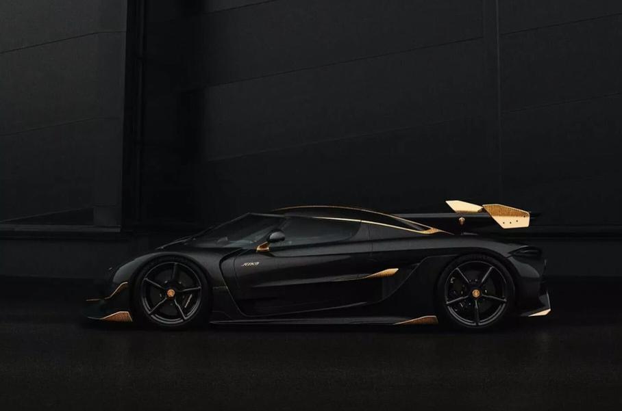 Премьера обновлённой Skoda Octavia, «золотой» Koenigsegg Jesko и беспилотное такси Rimac: главное за неделю