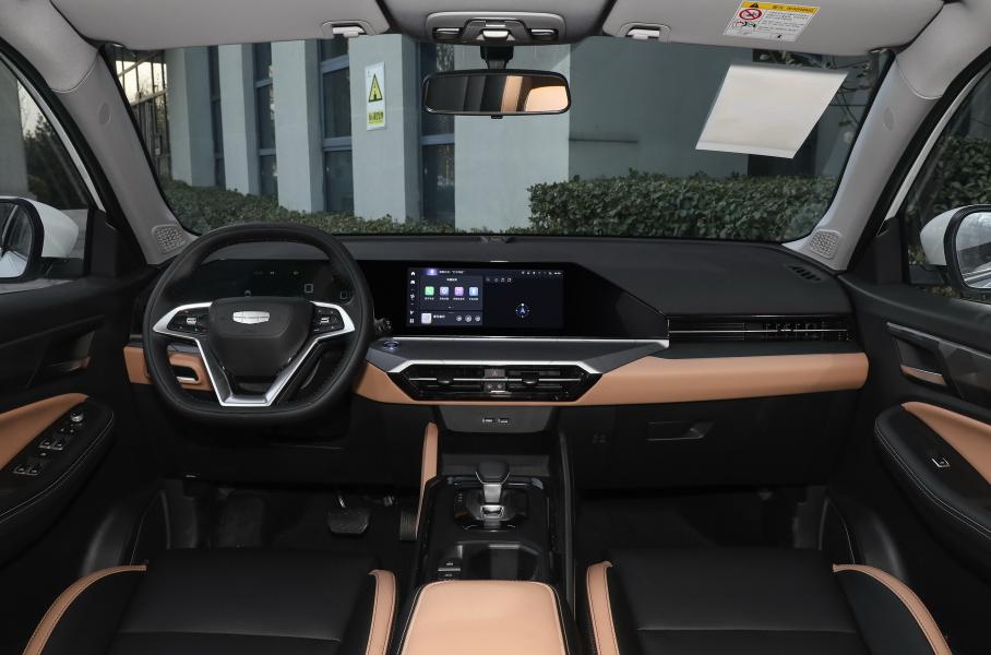 Бюджетный кроссовер Geely ждёт шестой рестайлинг и смена имени