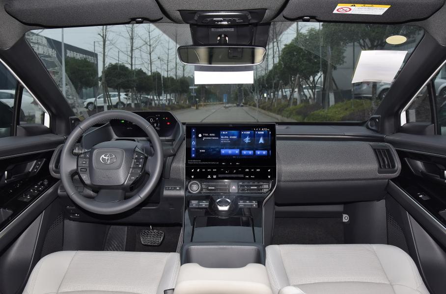 Представлен кроссовер Toyota Bozhi 4X: апгрейд на фоне провала продаж