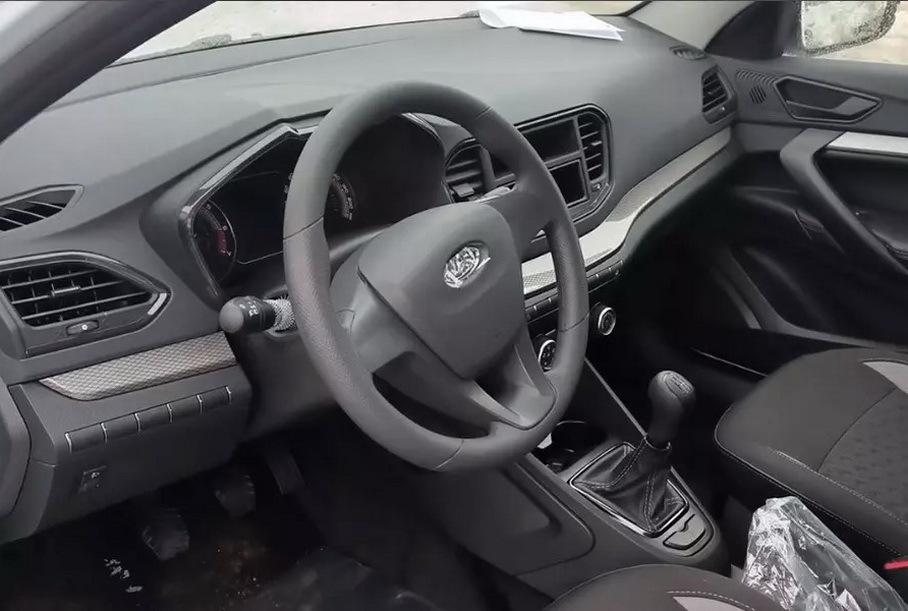 Раскрыта цена упрощенной Lada Vesta NG без подушек безопасности