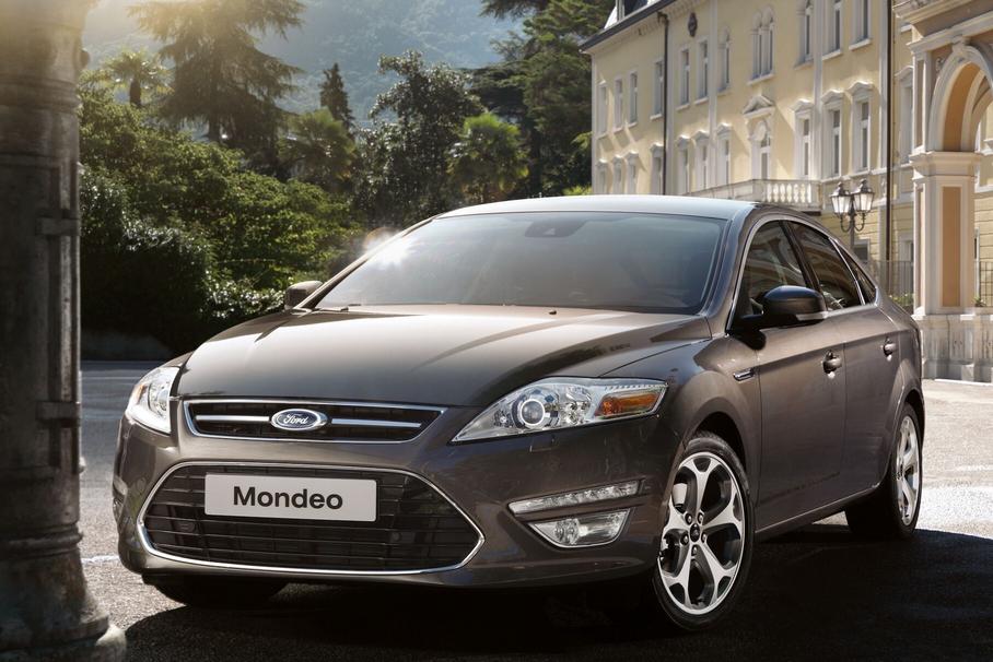 Госдума распродает свои иномарки ради новых Lada Vesta