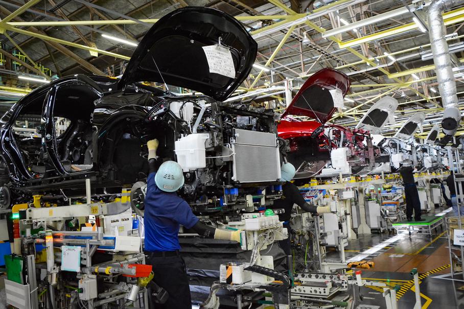 Toyota остановила производство на четырех заводах из-за скандала с моторами