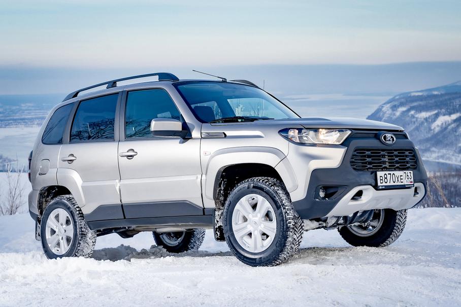 Lada Niva Travel