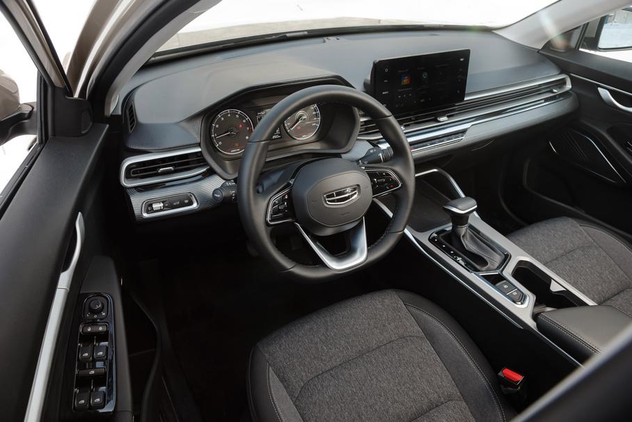 Geely Emgrand. Для тех, кому подавай старое доброе