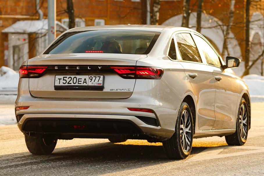 Geely Emgrand. Для тех, кому подавай старое доброе