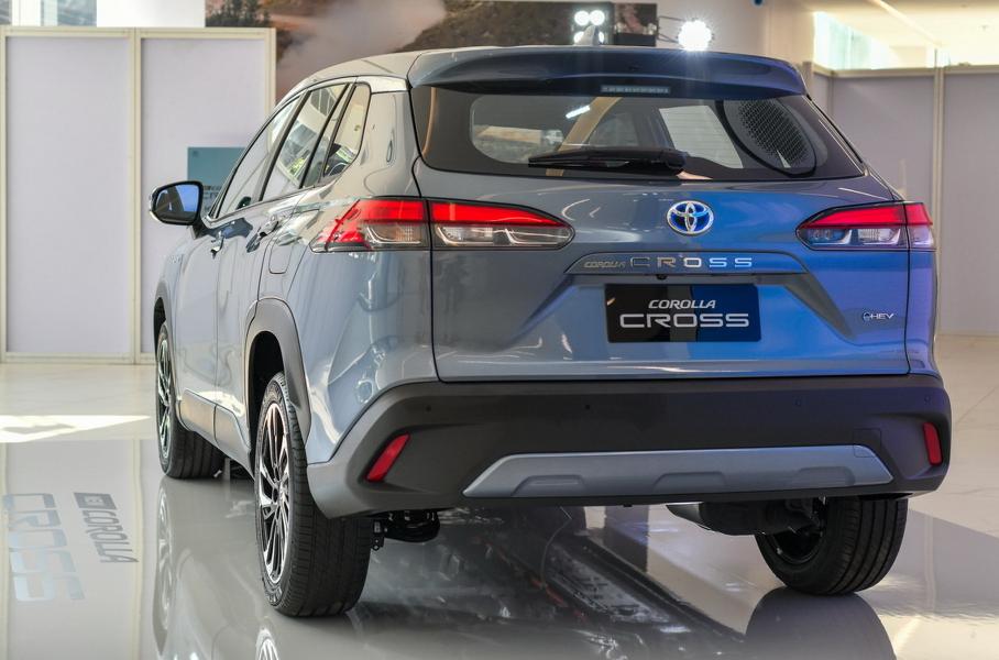 Toyota начала продажи обновленного кроссовера Corolla Cross
