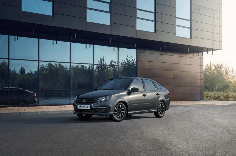 АвтоВАЗ будет выпускать больше самых дешевых Lada Granta