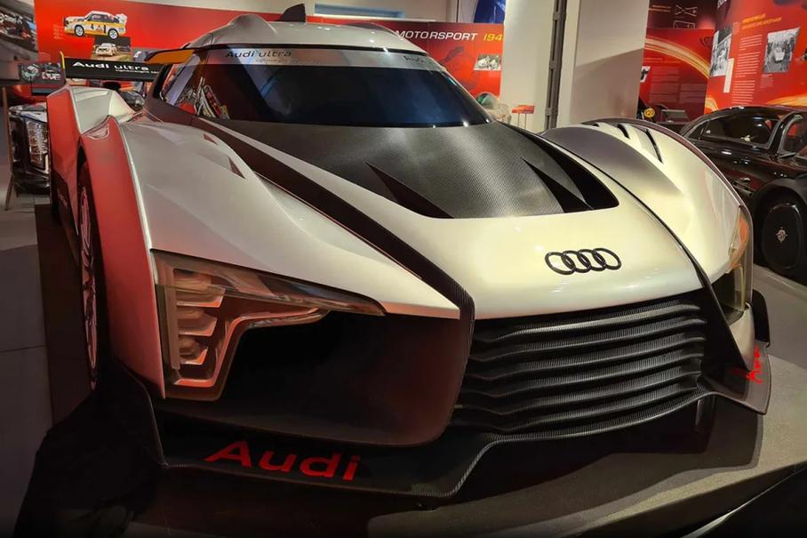 Посмотрите на среднемоторный суперкар Audi Scorpion, который так и не увидел свет