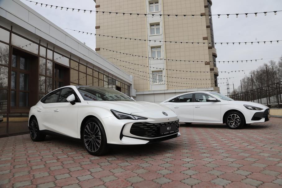 MG привезла в Россию конкурентов Hyundai Solaris и Toyota Camry
