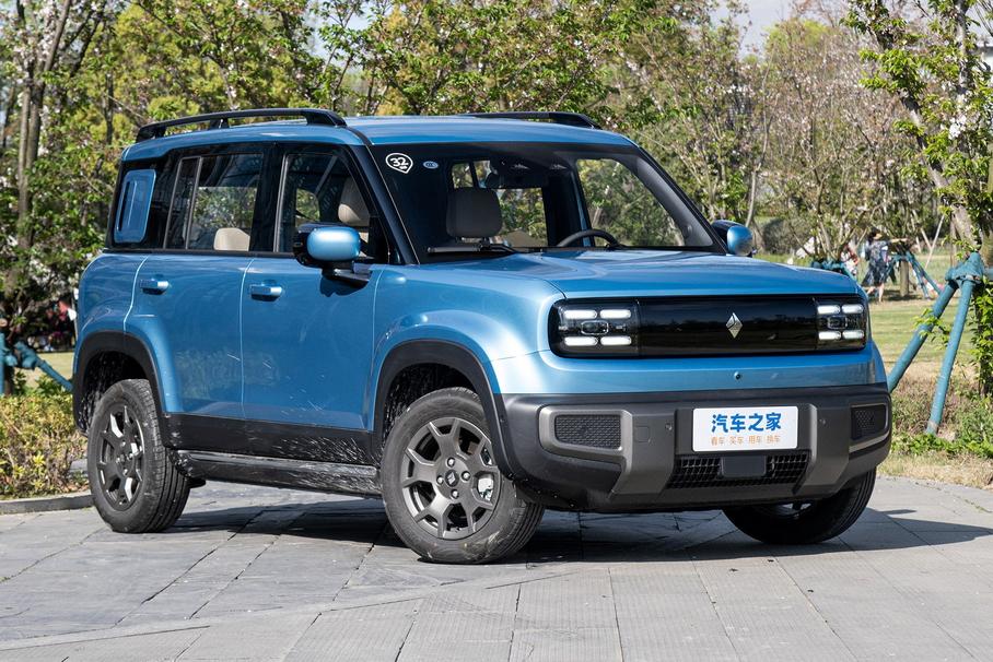 Китайцы начали продажи электрокроссовера по цене Geely Coolray