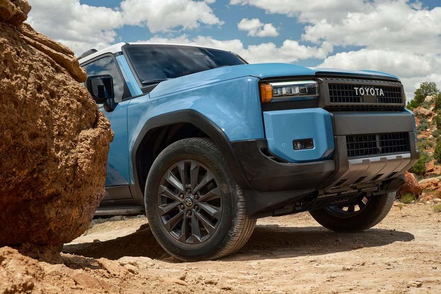 Toyota объяснила, почему у нового Prado не будет «внедорожных» версий