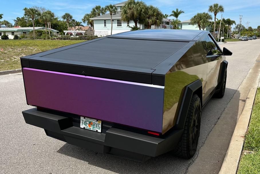 Тест-драйв Tesla Cybertruck: хайп-мобиль из будущего