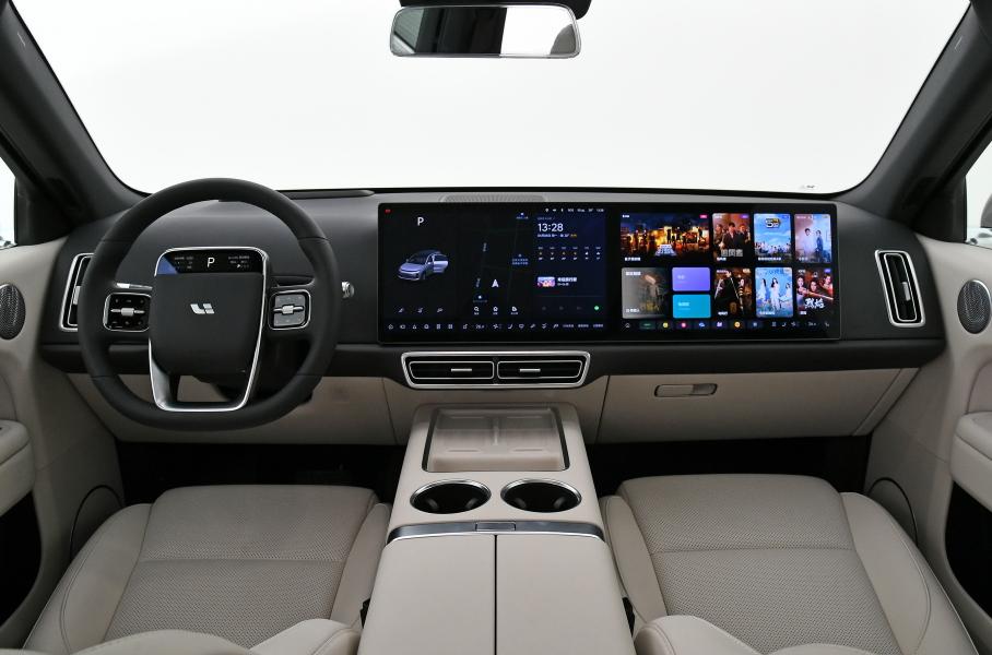 Интерьер Li Auto L6
