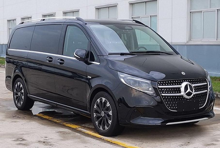 У минивэнов Mercedes V-Class и Vito появится новый бензиновый мотор