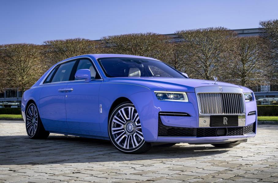 Rolls-Royce показал три уникальных автомобиля для китайских клиентов