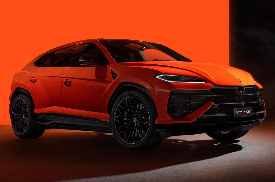 У Lamborghini появился 800-сильный гибридный кроссовер