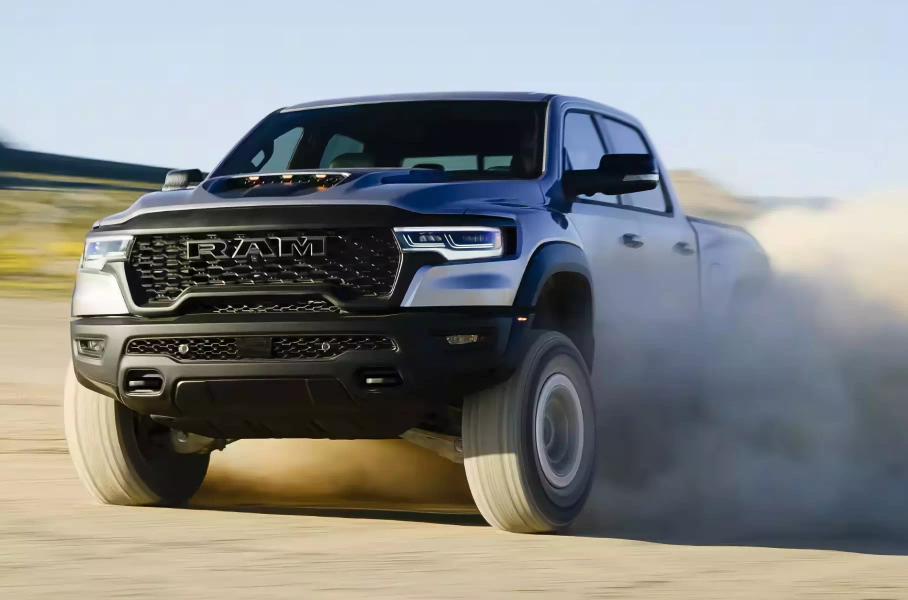 Электрический Mercedes-Benz G-Class, обновлённый Genesis GV70 и гибридный Lamborghini Urus: главное за неделю