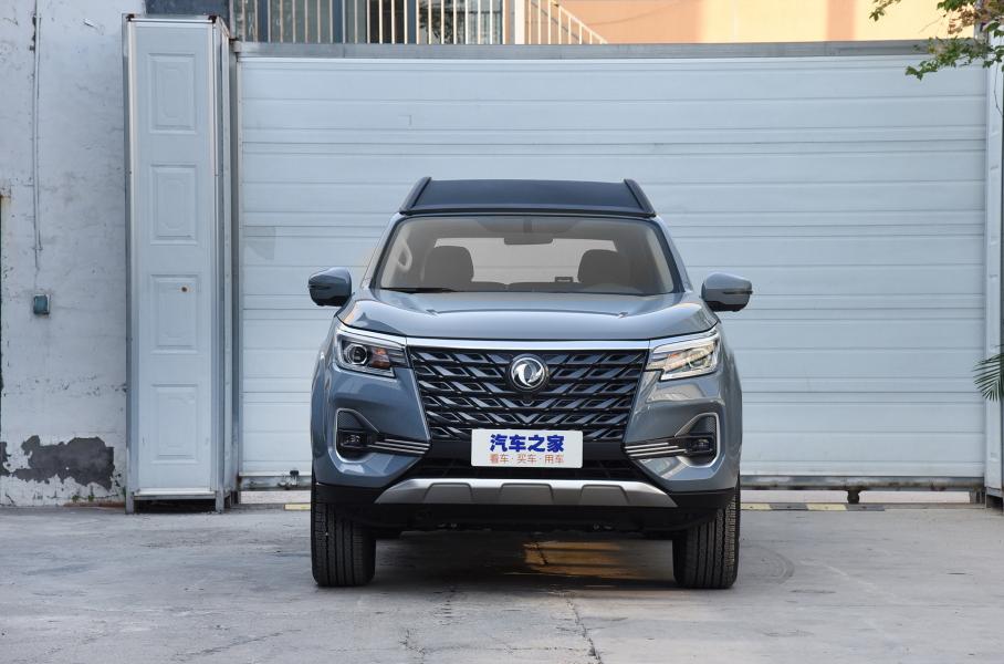 В России начнут продавать китайскую версию Nissan Navara