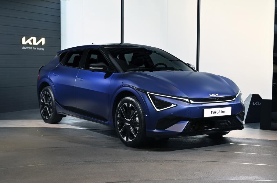Обновленный Kia EV6 получил другой дизайн и оснащение