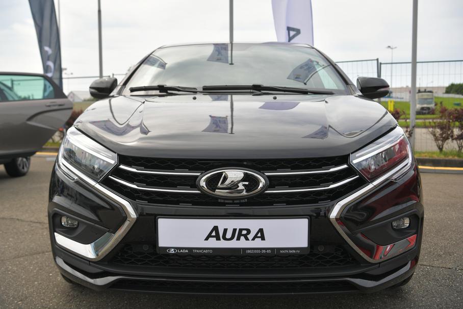 АвтоВАЗ собирает по несколько бизнес-седанов Lada Aura в неделю