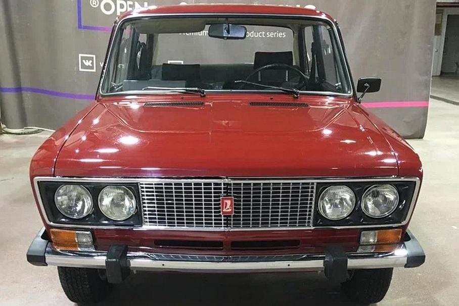 В Нефтюганске продают 31-летний ВАЗ-2106 по цене новой Lada Vesta