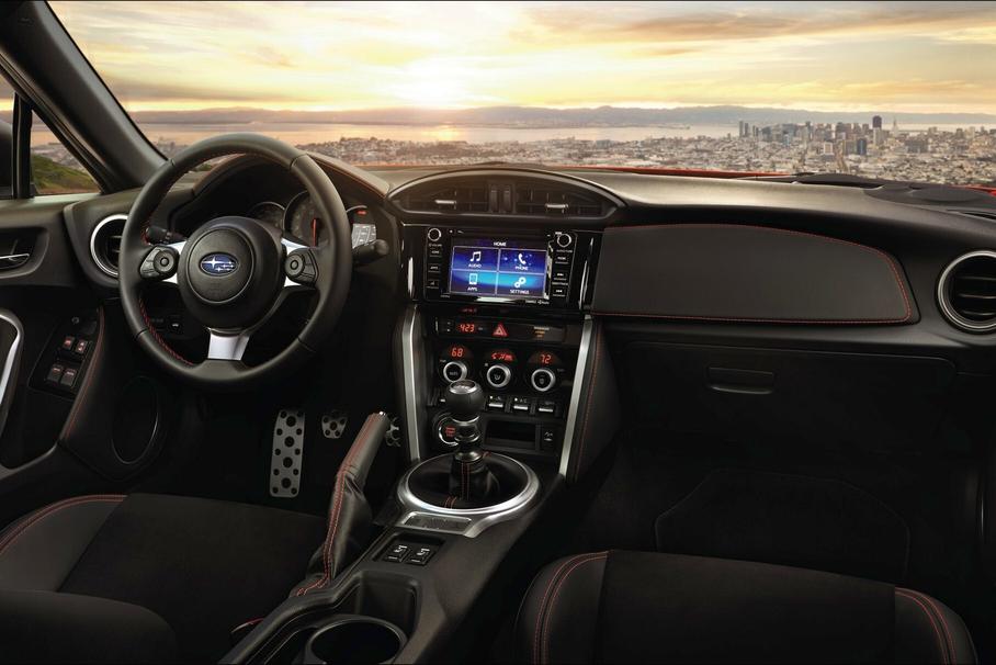 Купе Subaru BRZ стало мощнее