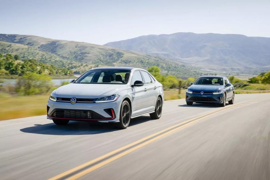 Volkswagen Jetta и Jetta GLI 2025 модельного года