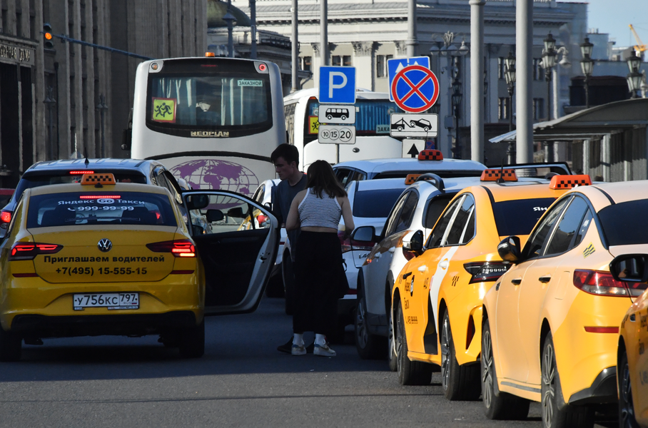 600 рублей в час: в центре Москвы резко подорожает парковка