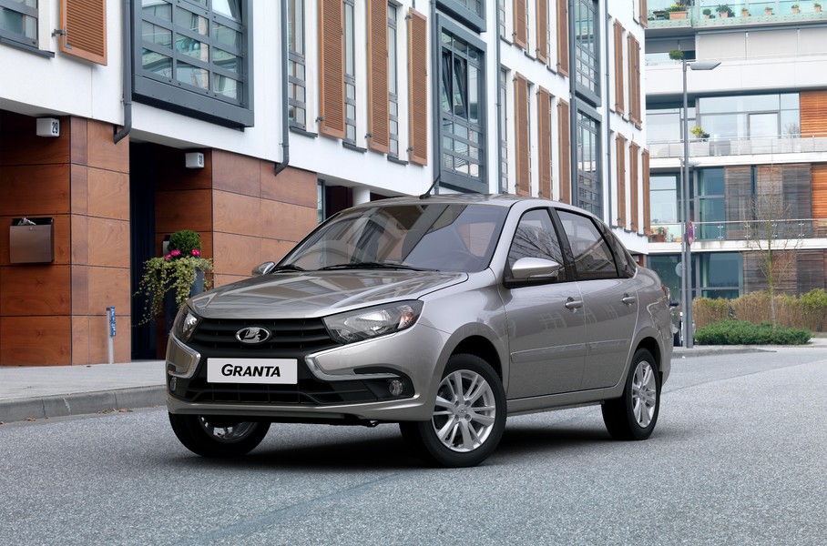 Лифтбек Lada Granta подорожал почти на 300 тысяч рублей