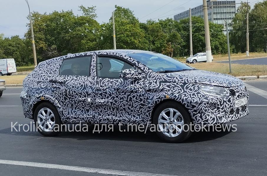 Lada Iskra в кузове универсал вывели на дорожные испытания