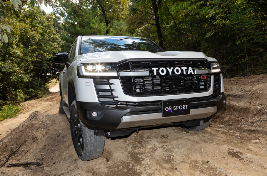 Toyota Land Cruiser GR Sport