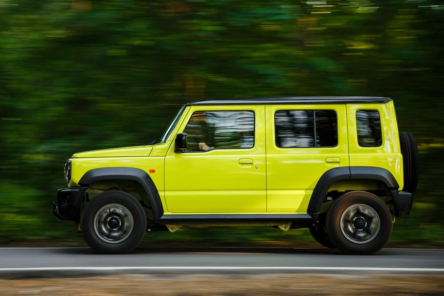 Почему пять дверей уже не помогут Suzuki Jimny