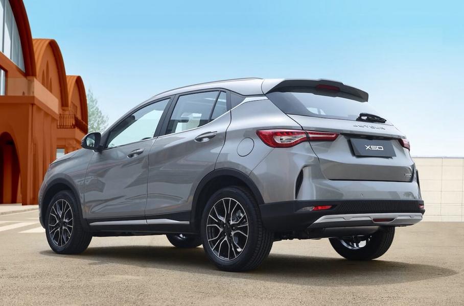 В России представили кроссовер Jetour X50 дешевле Haval Jolion