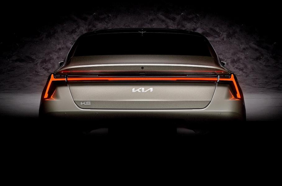 Обновленный бизнес-седан Kia K8: официальные фото