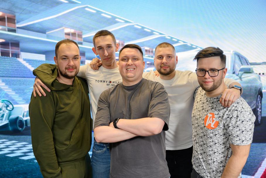 Форумы автомобильных клубов — ценный источник информации для тех, кто только готовится сделать выбор. Там можно изучить непредвзятые отзывы реальных пользователей, которые хорошо дополняют статьи в автомобильной прессе и презентации дилеров