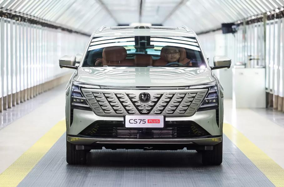 В Китае стартовало производство Changan CS75 Plus нового поколения