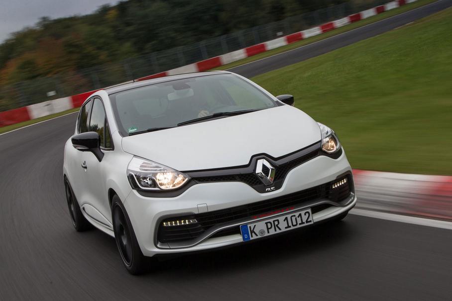 220-сильный Renault Clio RS установил рекорд Нюрбургринга