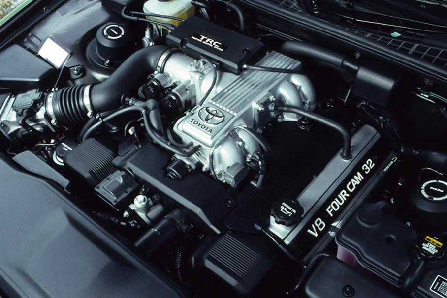 35 лет Lexus LS