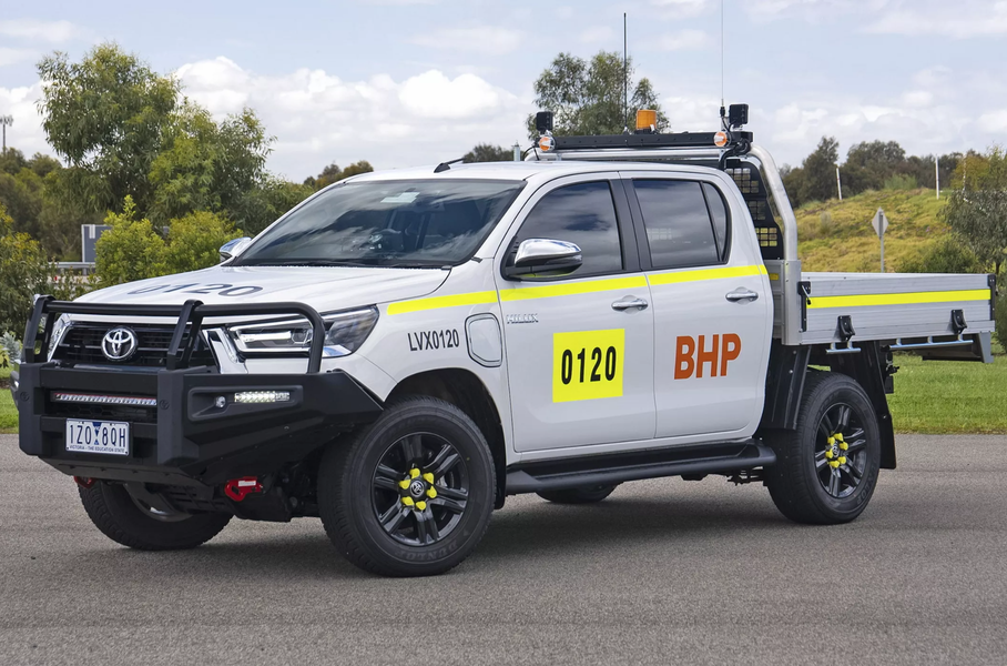 Toyota отправила электрический Hilux на суровые испытания