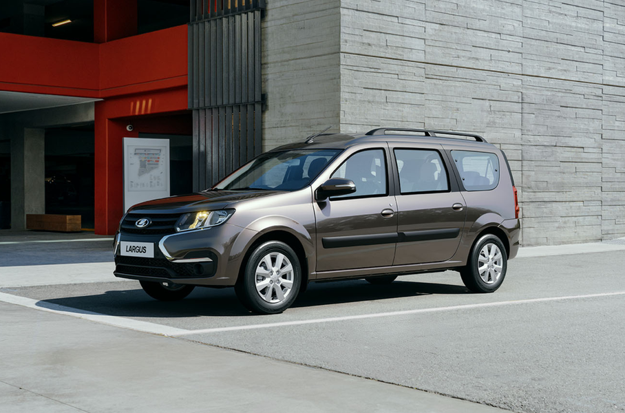 АвтоВАЗ вернул на конвейер семиместный Lada Largus