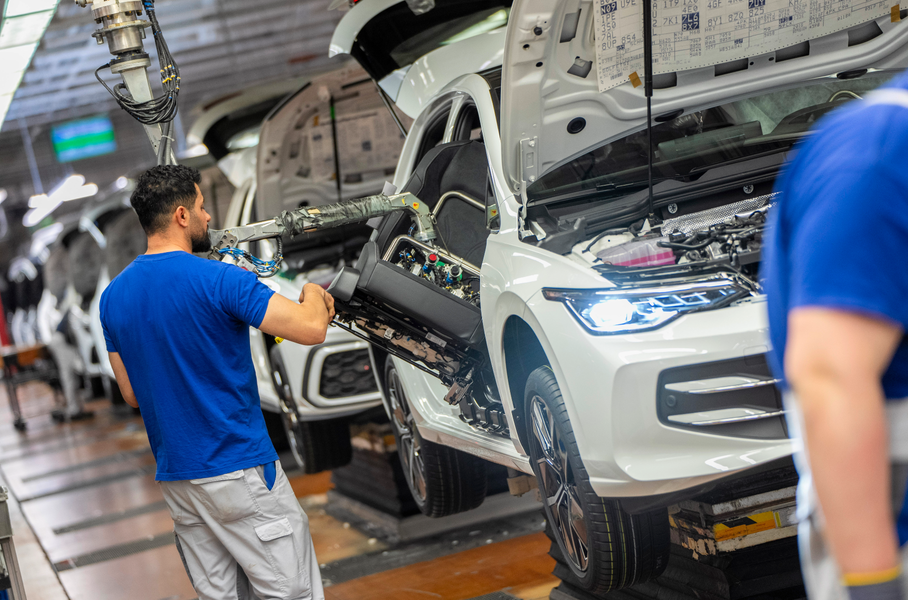 Производство Volkswagen Golf в Вольфсбурге