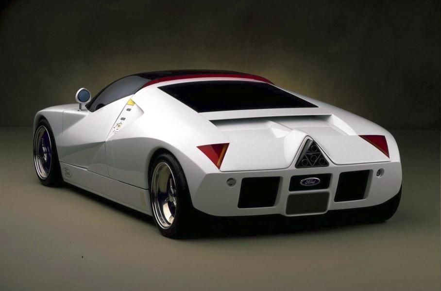 30 лет невероятному Ford GT90