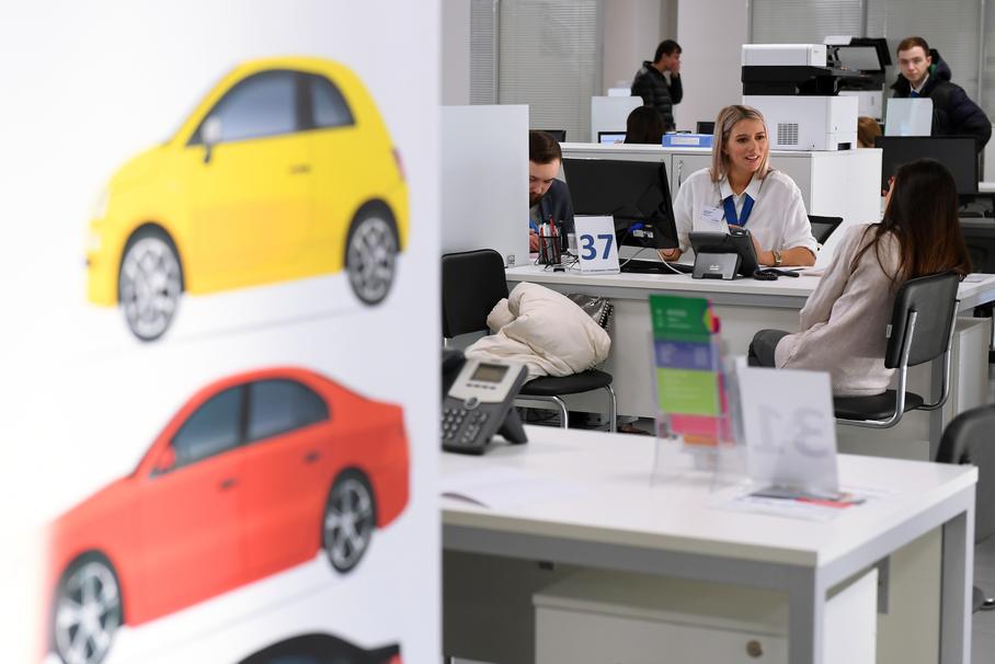 Россияне взяли рекордное количество кредитов на покупку новых автомобилей
