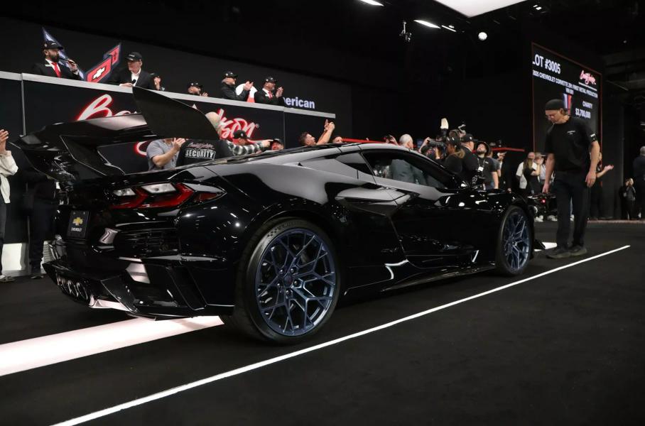 Chevrolet Corvette ZR1 продали на аукционе за 3,7 миллиона долларов — в 21 раз дороже начальной цены