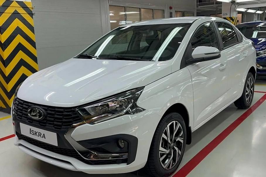 Lada Iskra на показе президенту России