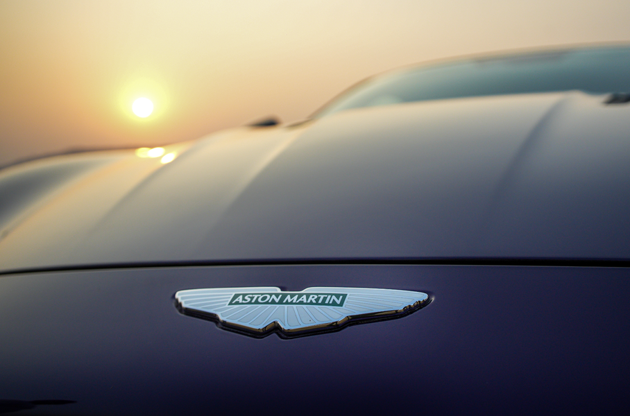 Aston Martin DB12