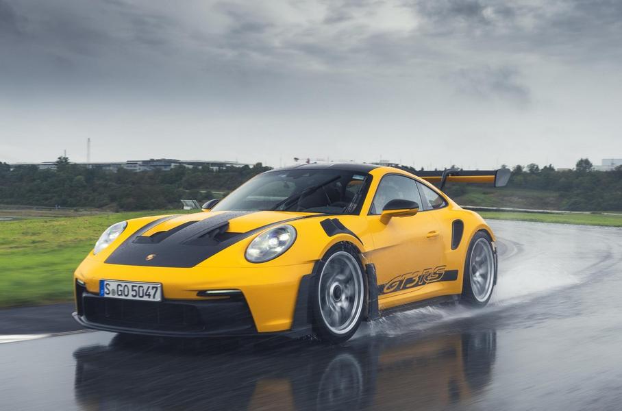 Porsche 911 GT3 RS получил особые дождевые шины